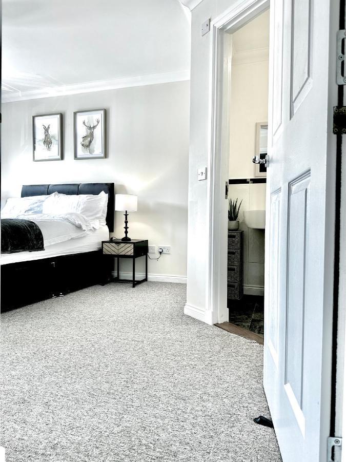 Apartment Riverview 2 Bed, 2 Bath, Free Parking / Wifi Inverness
